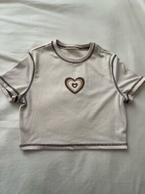 Cream and Brown Ribbed Heart Cropped Tee